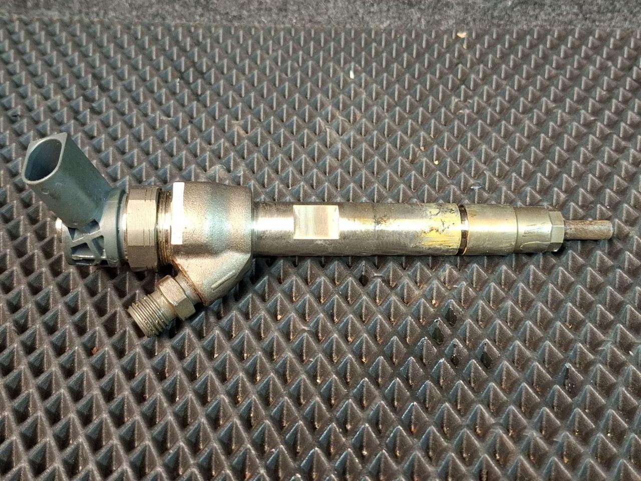 форсунка BMW X4 F26 2016, 2.0 л., дизель, АКПП, черный, 0445110712 - фото №1