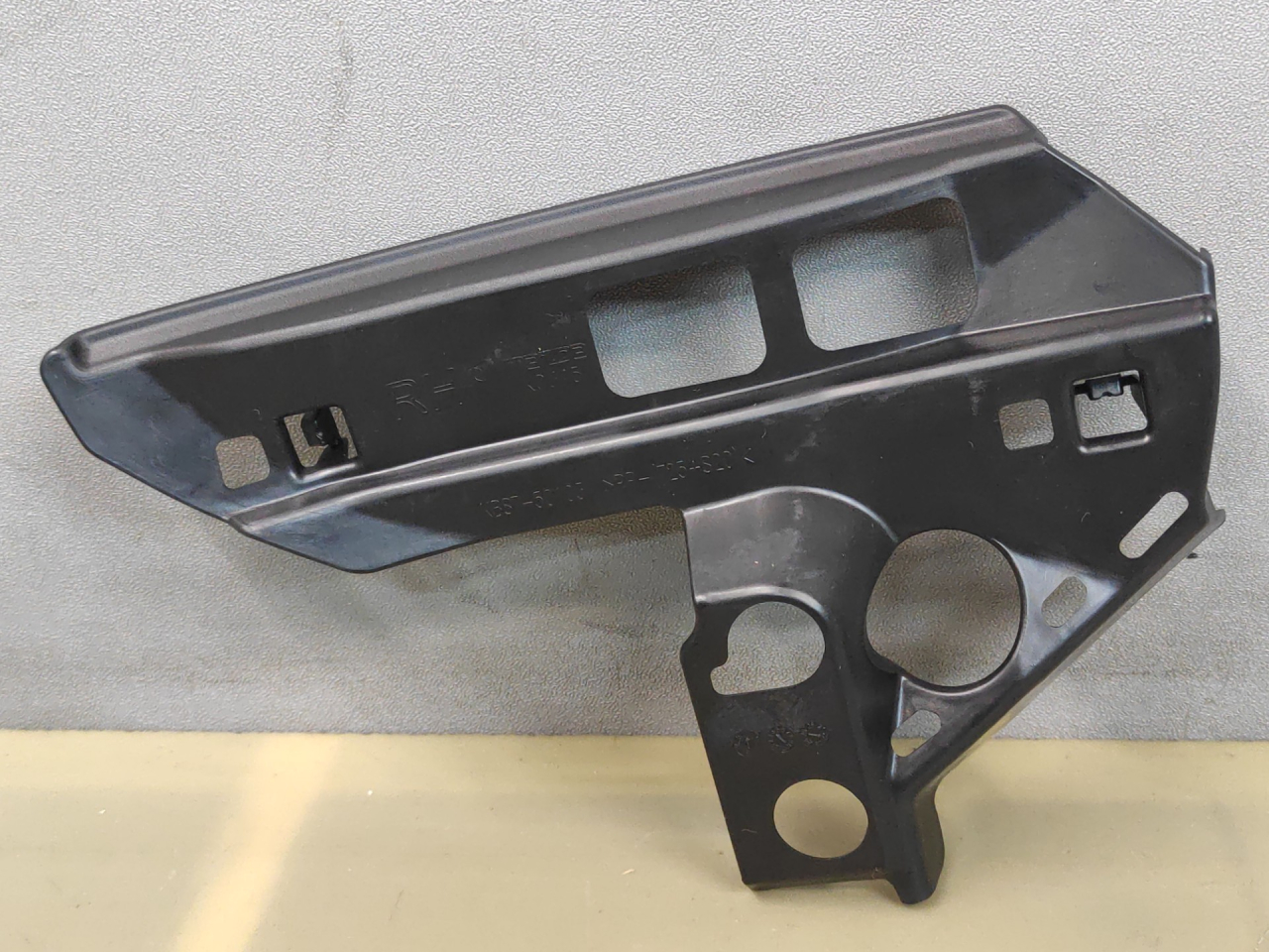 кронштейн (крепление) Mazda CX-5 2 поколение 2020, KBST50103 - фото №1