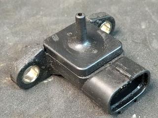 датчик абсолютного давления Mazda 626 5 поколение [рестайлинг] GW 2001, 2.0 л., RF4F, дизель, МКПП, серебристый, универсал, передний привод, RF4F, 079800-5690