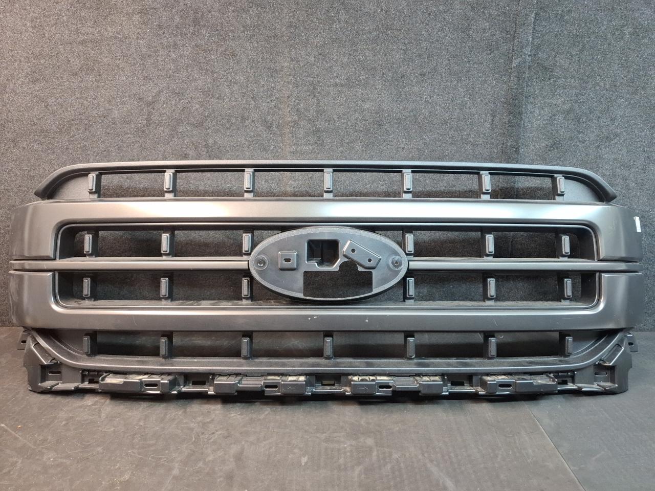 решетка радиатора Ford F-150 14 поколение P702 2021, ML34-8200-GE5GXT, VL34-8200-EEW, ML3Z-8200-GE - фото №1