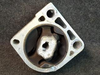 подушка крепления КПП Cadillac XT4 1 поколение 2020, 2.0 л., бензин, АКПП, 318e, полный привод, 23396536