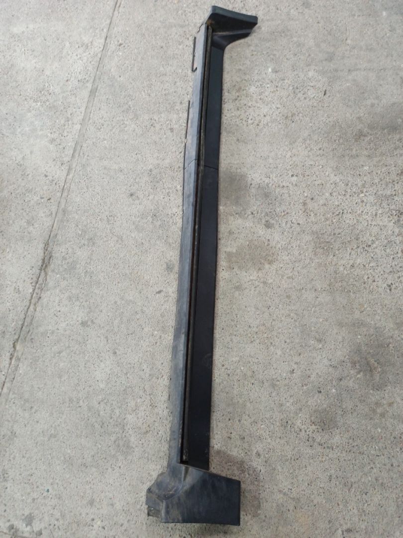 накладка на порог Chevrolet Equinox 3 поколение 2018, 2.0 л., бензин, АКПП, передний привод - фото №1