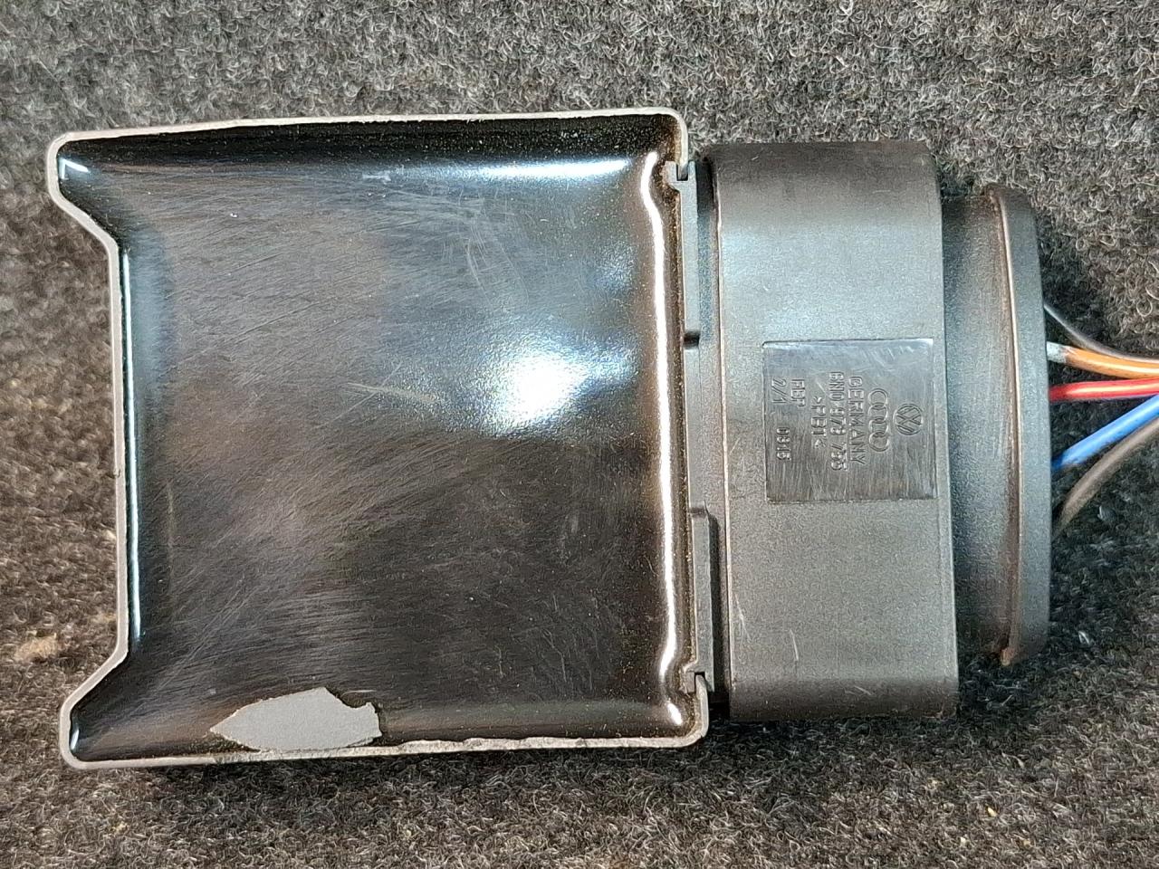 блок управления топливным насосом Volkswagen Jetta 7 поколение 2019, 1.4 л., бензин, АКПП, синий, седан, передний привод, 5Q0906093A - фото №1