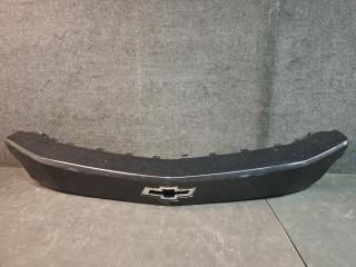 молдинг переднего бампера Chevrolet Camaro 6 поколение 2017, 84522381