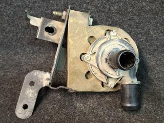 насос антифриза дополнительный Chevrolet Malibu 9 поколение 2017, 1.5 л., бензин, АКПП, черный, седан, передний привод, 23364139