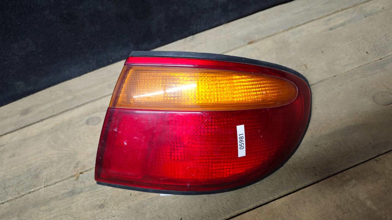 фонарь задний правый Mazda Xedos 9 1 поколение 1996 - фото №1