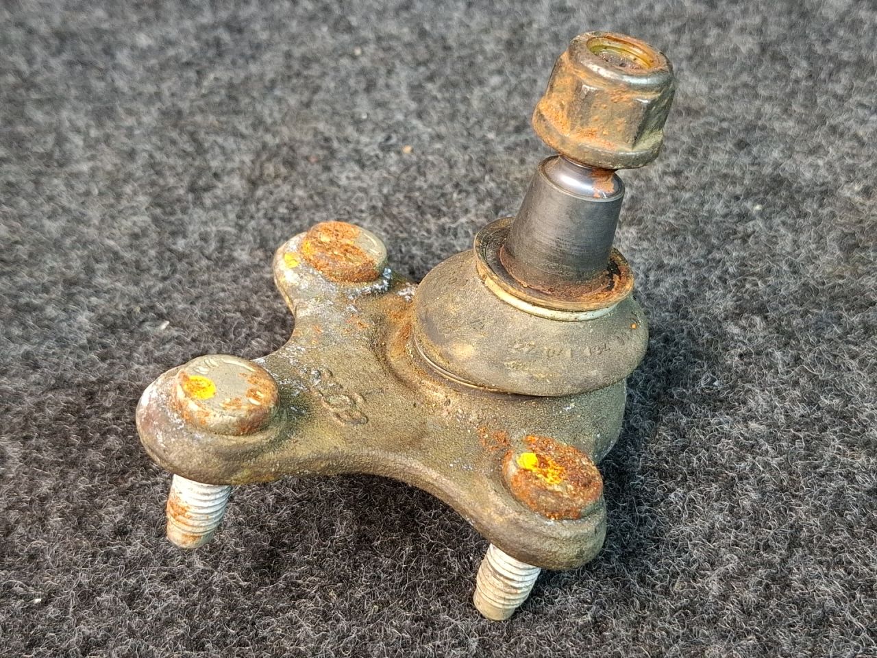 шаровая опора Volkswagen Jetta 7 поколение 2021, 1.4 л., бензин, АКПП, серый, передний привод - фото №1