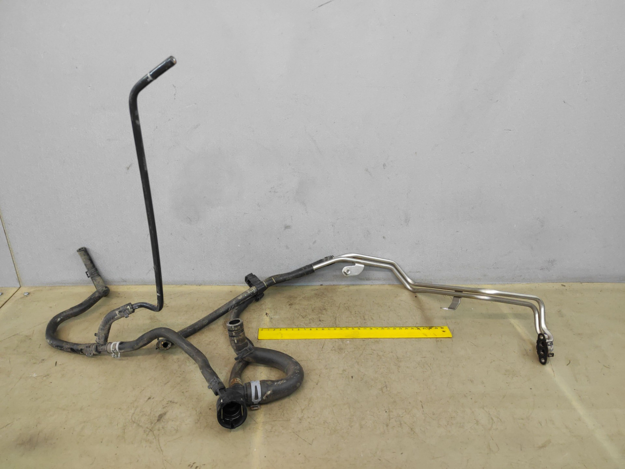 патрубок (трубопровод, шланг) Volkswagen Jetta 7 поколение 2019, 1.4 л., бензин, АКПП, синий, седан, передний привод - фото №1