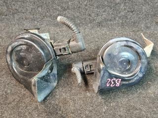 сигнал (клаксон) Volkswagen Tiguan 2 поколение 2020, 2.0 л., бензин, АКПП, серый, полный привод, 5Q0951223H, 3B0951221D