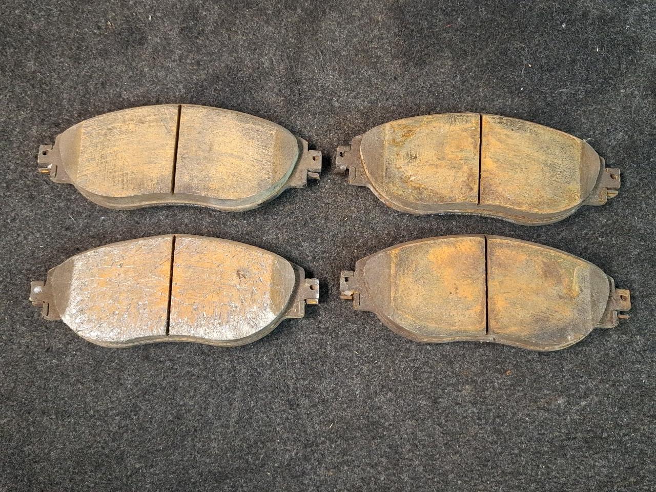 тормозные колодки Volkswagen Tiguan 2 поколение 2020, 2.0 л., бензин, АКПП, серый, полный привод - фото №1