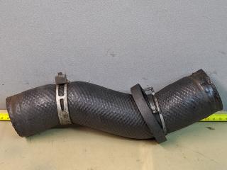 патрубок интеркулера Mazda 323F BJ 2000, 2.0 л., RF3F, дизель, МКПП, хетчбэк 5 дв., передний привод