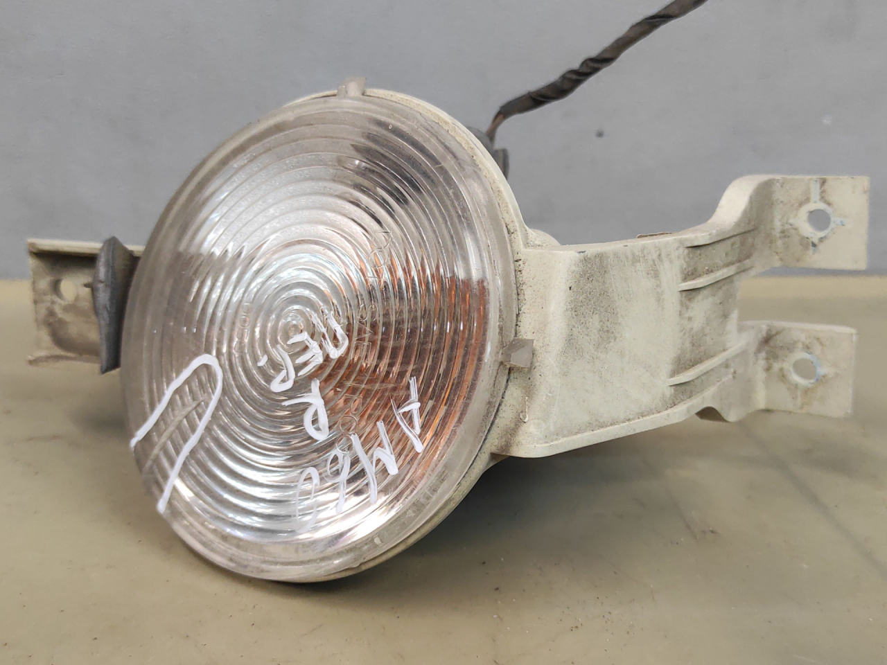 поворотник правый Mini Cooper S 1 поколение 2002 - фото №1