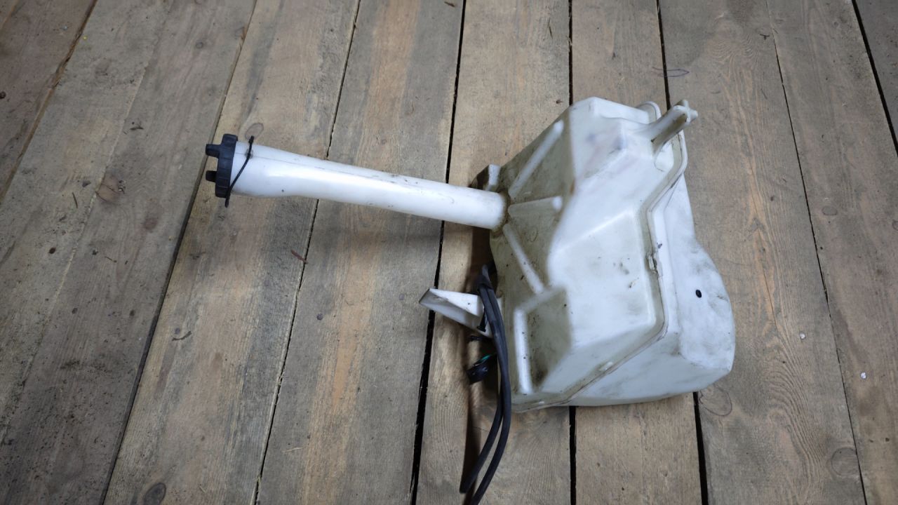 бачок омывателя Ford Escape 1 поколение BA/ZA 2004 - фото №1