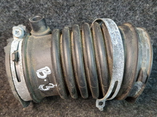 патрубок воздушного фильтра Mazda 6 3 поколение [рестайлинг] GJ 2016, 2.5 л., PYY1, бензин, АКПП, серый /42а, седан, передний привод, PY01.13221