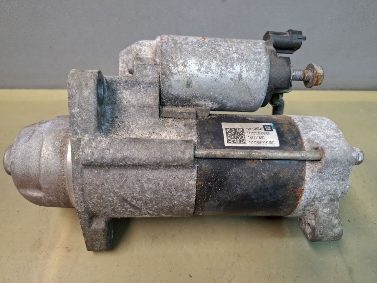 стартер Chevrolet Malibu 9 поколение 2018, 1.5 л., бензин, АКПП, бордовый, передний привод, 12673600 - фото №1