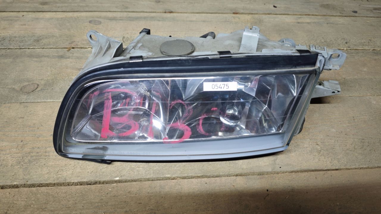 фара левая Mazda Millenia 1 поколение 1998 - фото №1