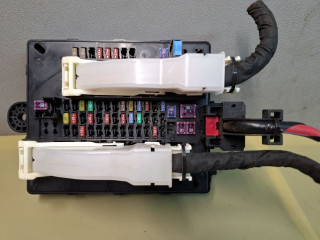 блок предохранителей Chevrolet Blazer 3 поколение 2019, 3.6 л., бензин, АКПП, белый, полный привод, 84412832