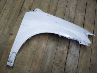 крыло переднее правое Mazda MPV LW 2002