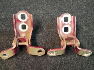 петля двери Chevrolet Equinox 3 поколение 2020