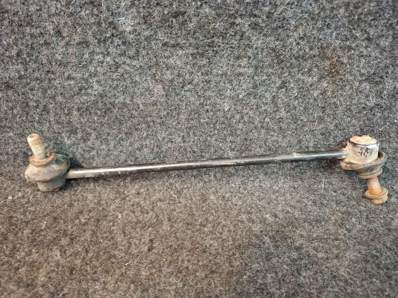 стойка стабилизатора Mazda CX-5 2 поколение KF 2018, 2.5 л., PYY1, бензин, АКПП, серый/46g, внедорожник 5 дв., полный привод - фото №1