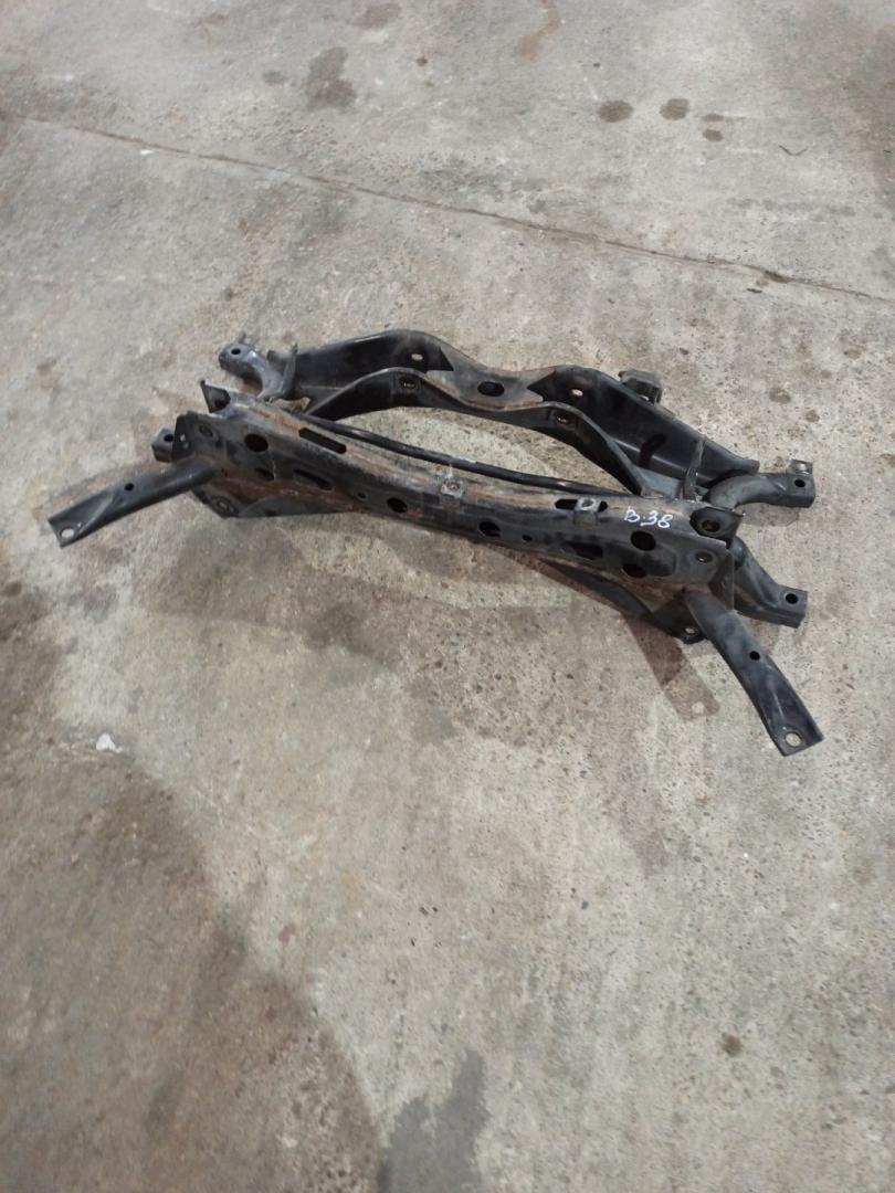 балка подвески задняя Honda Civic 10 поколение 2017, 2.0 л., K20C2, бензин, АКПП, седан, передний привод - фото №1