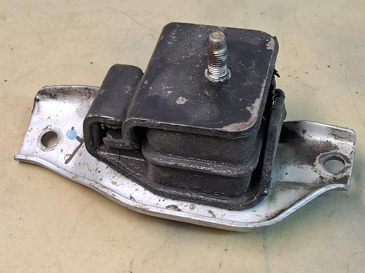 подушка крепления двигателя Subaru Forester 3 поколение (SH) 2008, 2.5 л., EJ253, бензин - фото №1