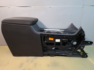 консоль салона Chevrolet Traverse 2 поколение [рестайлинг] 2022, 3.6 л., бензин, АКПП, белый, внедорожник 5 дв., полный привод