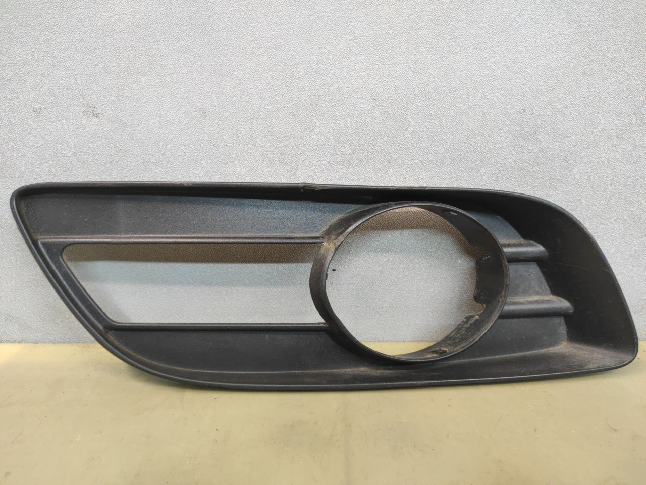 рамка фары противотуманной левой Great Wall Hover H5 1 поколение 2013, 2.0 л., дизель, АКПП, синий, внедорожник 5 дв., правый руль, 2803304K80 - фото №1