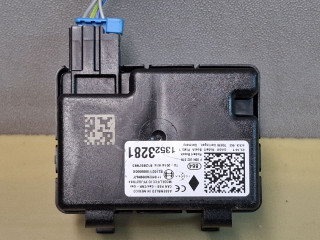 блок управления центральным замком Chevrolet Blazer 3 поколение 2019, 3.6 л., бензин, АКПП, белый, полный привод, 13523281