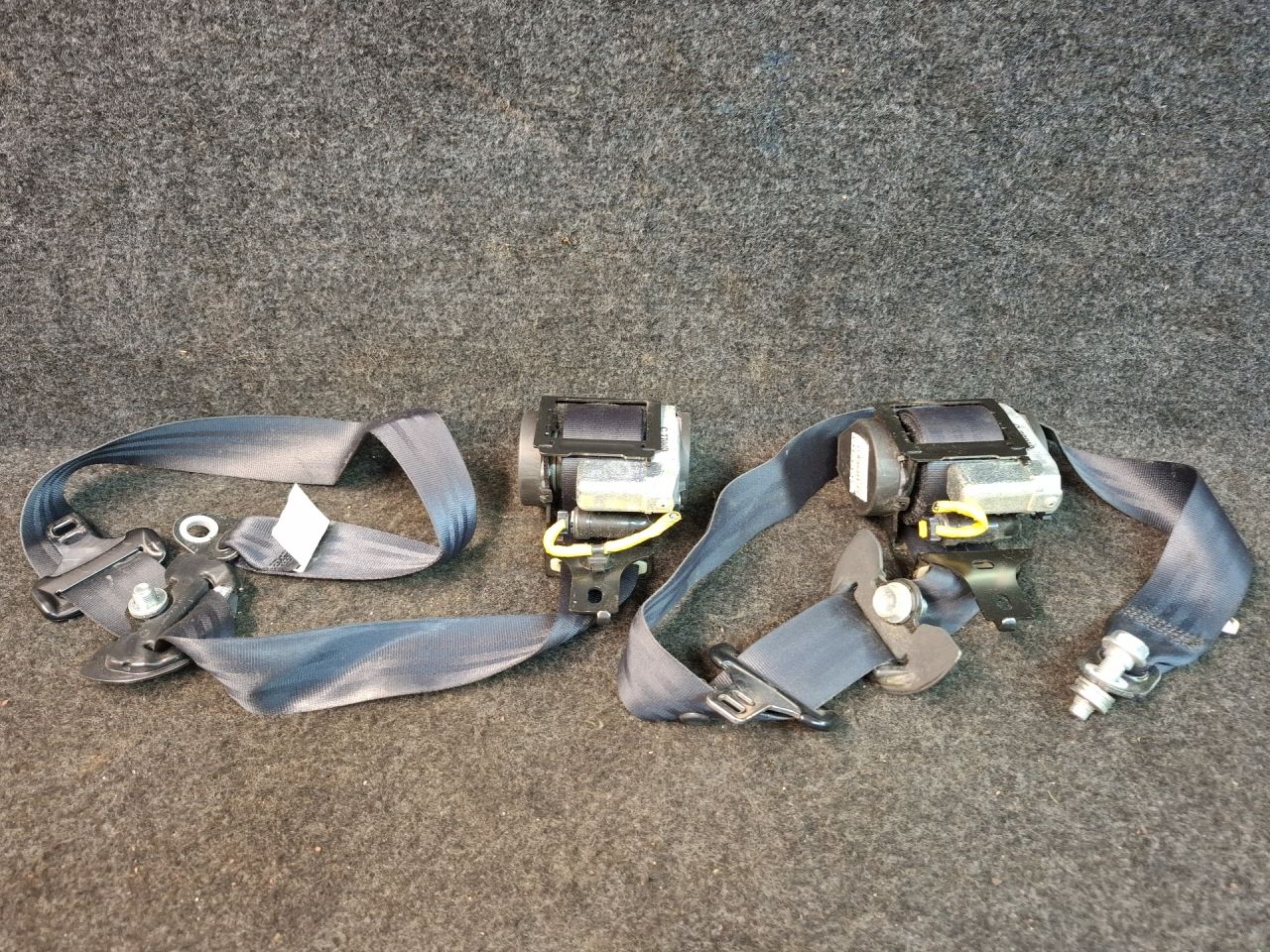 ремень безопасности Mitsubishi ASX 1 поколение 2012, 2.0 л., 4B11, бензин, АКПП, черный, внедорожник 5 дв., полный привод, 624201600A, 624201500A - фото №1