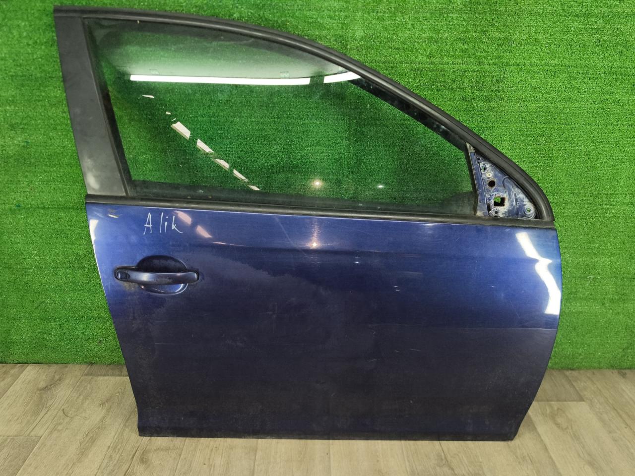 дверь передняя правая Volkswagen Jetta 5 поколение 2006, синий, седан - фото №1