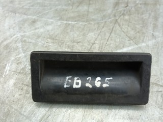 кнопка открытия багажника Audi A4 B8/8K 2009, 2.0 л., TDi, CAGC, дизель, 6МКПП, серебристый, универсал, передний привод, правый руль, 5N0827566B