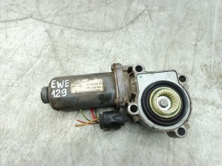 электромотор раздаточной коробки Land Rover Range Rover Sport 1 поколение [рестайлинг] 2009, 2.7 л., TD, 276DT, дизель, АКПП, внедорожник 5 дв., полный привод, 0130008508