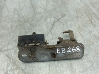 захватный крюк капота Volkswagen Golf 6 поколение 2010, 2.0 л., TDi, CFGB, дизель, 6МКПП, чёрный, хетчбэк 3 дв., передний привод, 1Q0823180