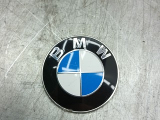 эмблема BMW 3 серия F30/F31/F34 2012, 2.0 л., D, N47 D20 C, дизель, 6МКПП, седан, задний привод, 8219237