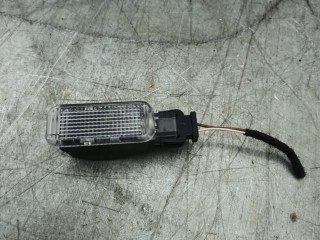 подсветка двери задней Audi A4 B8/8K 2009, 2.0 л., TDi, CAGC, дизель, 6МКПП, серебристый, универсал, передний привод, правый руль, 4B094741