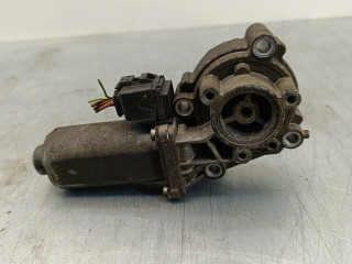 электромотор раздаточной коробки Land Rover Range Rover Sport 1 поколение 2008, 3.6 л., D, 368DT, дизель, АКПП, внедорожник 5 дв., полный привод, 0130008508