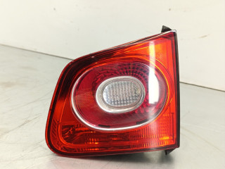 фонарь крышки багажника правый Volkswagen Tiguan 1 поколение 2010, 2.0 л., TDi, CFFB, дизель, 6МКПП, синий, внедорожник 5 дв., передний привод, 5N0945094C