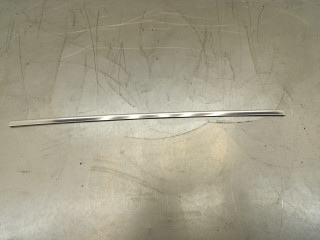 молдинг двери задней левой Volkswagen Touareg 2 поколение [рестайлинг] 2015, 3.0 л., TDi, CVVA, дизель, АКПП, внедорожник 5 дв., полный привод, 7P0853907