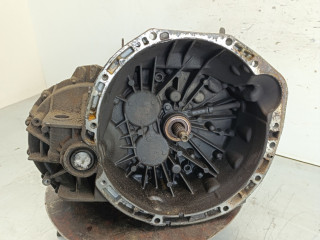 КПП механическая (МКПП) Renault Trafic 2 поколение [рестайлинг] 2012, 2.0 л., DCi, M9R 692, дизель, 6МКПП, микроавтобус, передний привод, PF6010