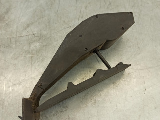 педаль BMW 3 серия E90/E91 [рестайлинг] 2008, 2.0 л., D, N47 D20 A, дизель, 6МКПП, серебристый, седан, задний привод, 25916010