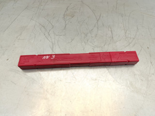 знак аварийной остановки Volkswagen Touareg 2 поколение [рестайлинг] 2015, 3.0 л., TDi, CVVA, дизель, АКПП, серый, внедорожник 5 дв., полный привод, 8K0860251