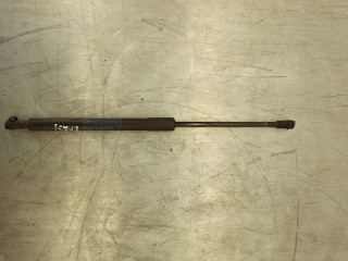 амортизатор капота BMW 3 серия E90/E91 [рестайлинг] 2009, 2.0 л., D, N47 D20 A, дизель, 6МКПП, серебристый, седан, задний привод, 7129190