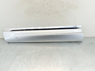 молдинг двери передней левой Volkswagen Touareg 2 поколение [рестайлинг] 2015, 3.0 л., TDi, CVVA, дизель, АКПП, внедорожник 5 дв., полный привод, 7P6853959A