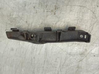 Крепление бампера переднего Kia Ceed 1 поколение 2009, 1.6 л., CRDi, D4FB-L, дизель, 6МКПП, серебристый, хетчбэк 5 дв., передний привод, правый руль, 865171H500