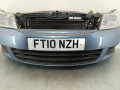 передняя часть (ноускат) Skoda Octavia 2 поколение (A5) [рестайлинг] 2010, 1.4 л., TSI, CAXA, бензин, 6МКПП, серый, хетчбэк 5 дв., передний привод - фото №2