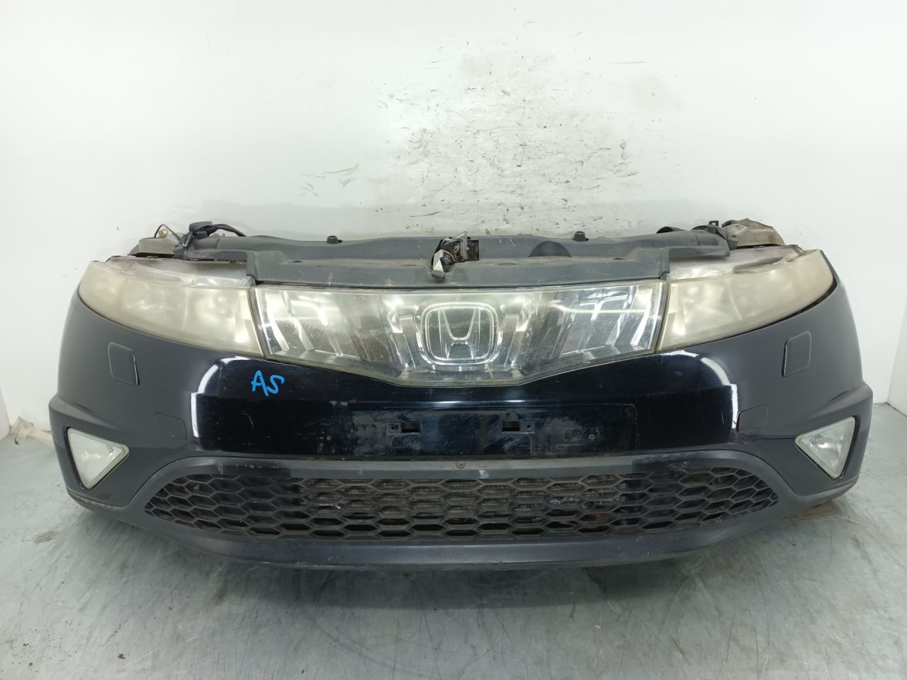 передняя часть (ноускат) Honda Civic 8 поколение 2007, 2.2 л., cTDi, N22A2, дизель, 6МКПП, хетчбэк 5 дв., передний привод, 04603-SMG-E00ZZ, 04602-SMG-E01ZZ, 04611-SMG-E01ZZ, 04601-SMG-E01ZZ, 71101-SMG-E00ZA - фото №1