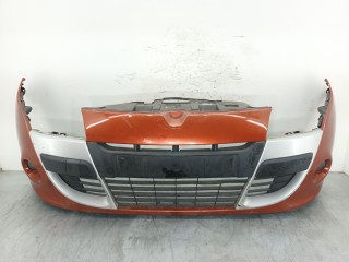 бампер передний Renault Megane 3 поколение 2009, 1.9 л., DCi, F9Q 872, дизель, 6МКПП, оранжевый, хетчбэк 5 дв., передний привод, 620229553R