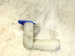 горловина бачка омывателя Ford Mondeo 4 поколение 2009, 2.0 л., TDCi, QXBA, дизель, 6МКПП, серебристый, хетчбэк 5 дв., передний привод, 6M2117C615