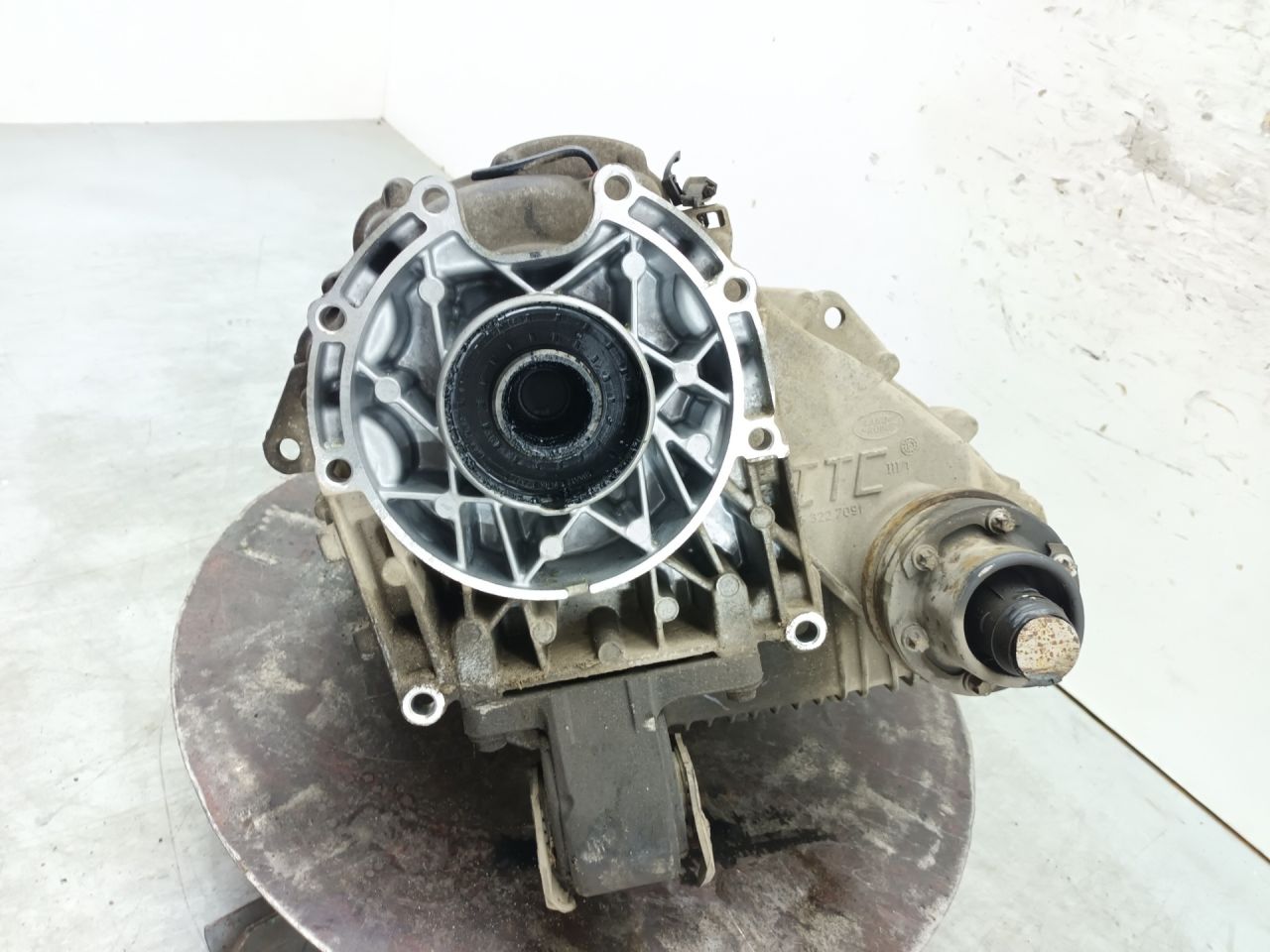 раздаточная коробка Land Rover Range Rover Sport 1 поколение 2007, 2.7 л., D, 276DT, дизель, АКПП, внедорожник 5 дв., полный привод, IAB500280 - фото №1